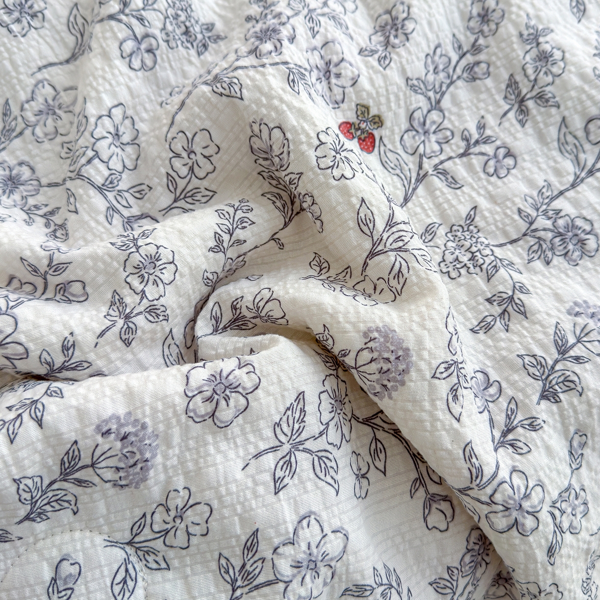 91家纺网 家纺一手货源 找家纺 桔禾家纺 2026新款A类泡芙棉泡泡纱夏被双层纱小清新夏凉被空调被 春风拂梦