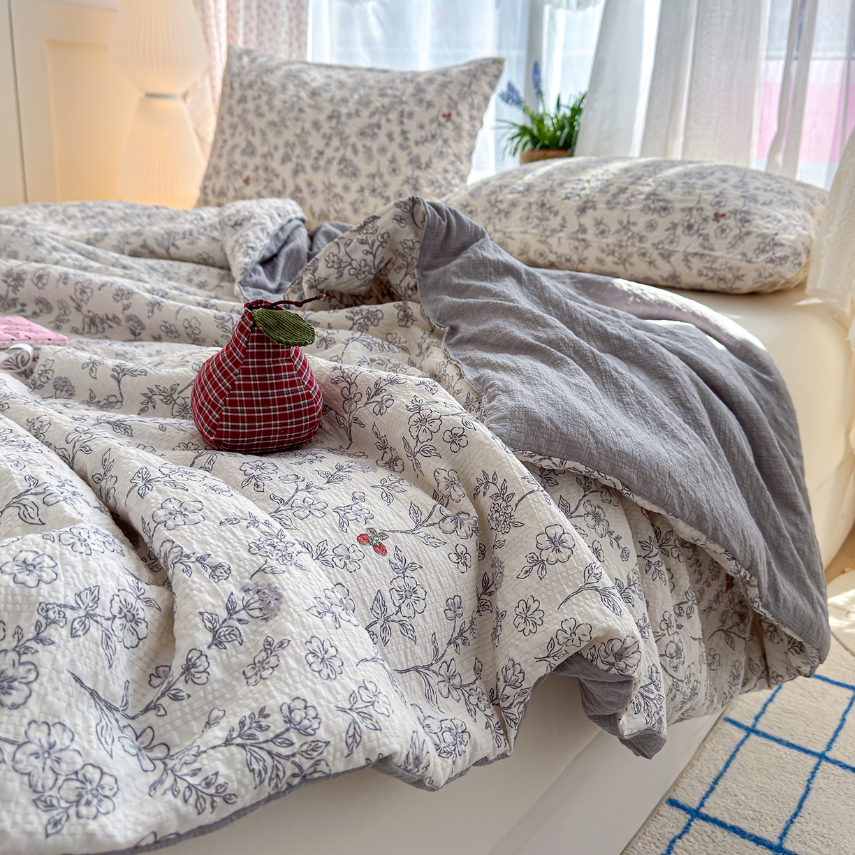 91家纺网 家纺一手货源 找家纺 桔禾家纺 2026新款A类泡芙棉泡泡纱夏被双层纱小清新夏凉被空调被 春风拂梦