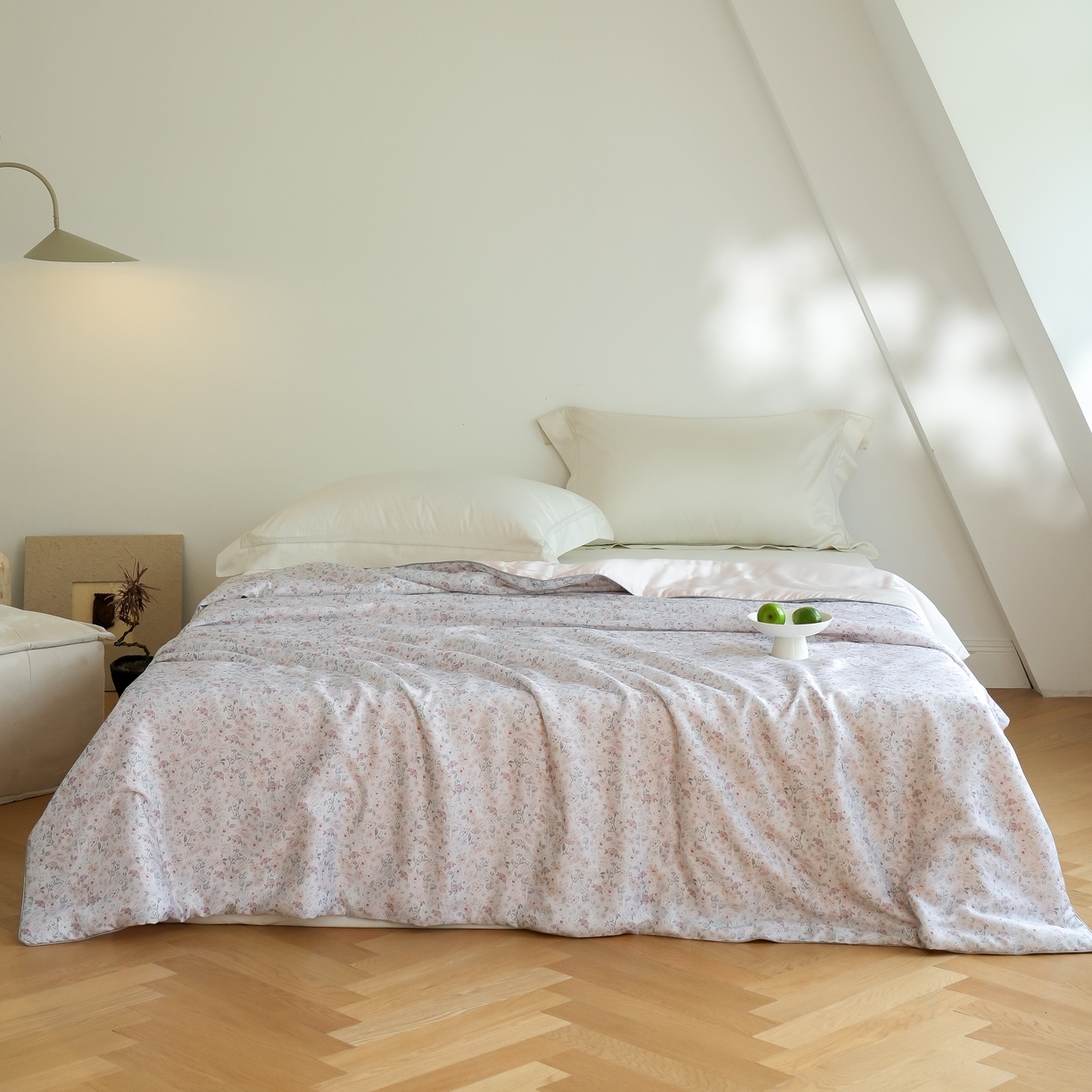 91家纺网 家纺一手货源 找家纺 沐晴家纺 2026新款春夏数码印花兰精天丝夏被空调被 薇薇安-绵白