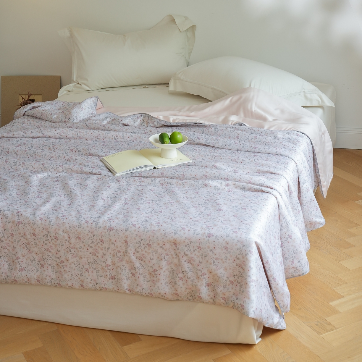 91家纺网 家纺一手货源 找家纺 沐晴家纺 2026新款春夏数码印花兰精天丝夏被空调被 薇薇安-绵白