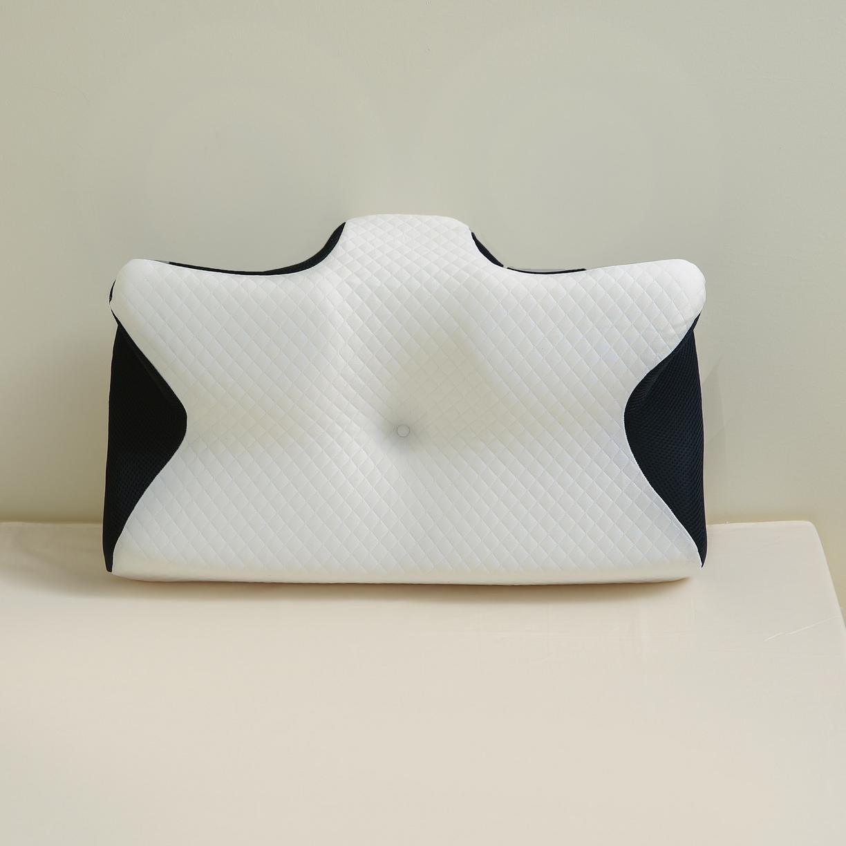 91家纺网 家纺一手货源 找家纺 （总）靓星家纺 2026新款跨境支撑性牛角枕飞机枕碟形枕枕头枕芯