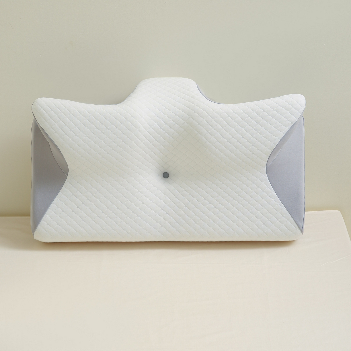 91家纺网 家纺一手货源 找家纺 （总）靓星家纺 2026新款跨境支撑性牛角枕飞机枕碟形枕枕头枕芯