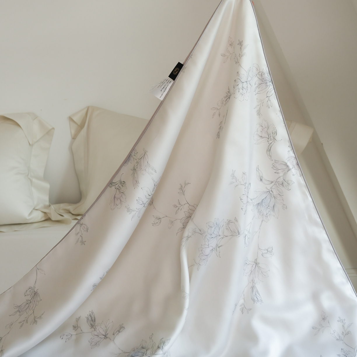 91家纺网 家纺一手货源 找家纺 沐晴家纺 2026新款春夏数码印花兰精天丝夏被空调被 夕瑶-白玉