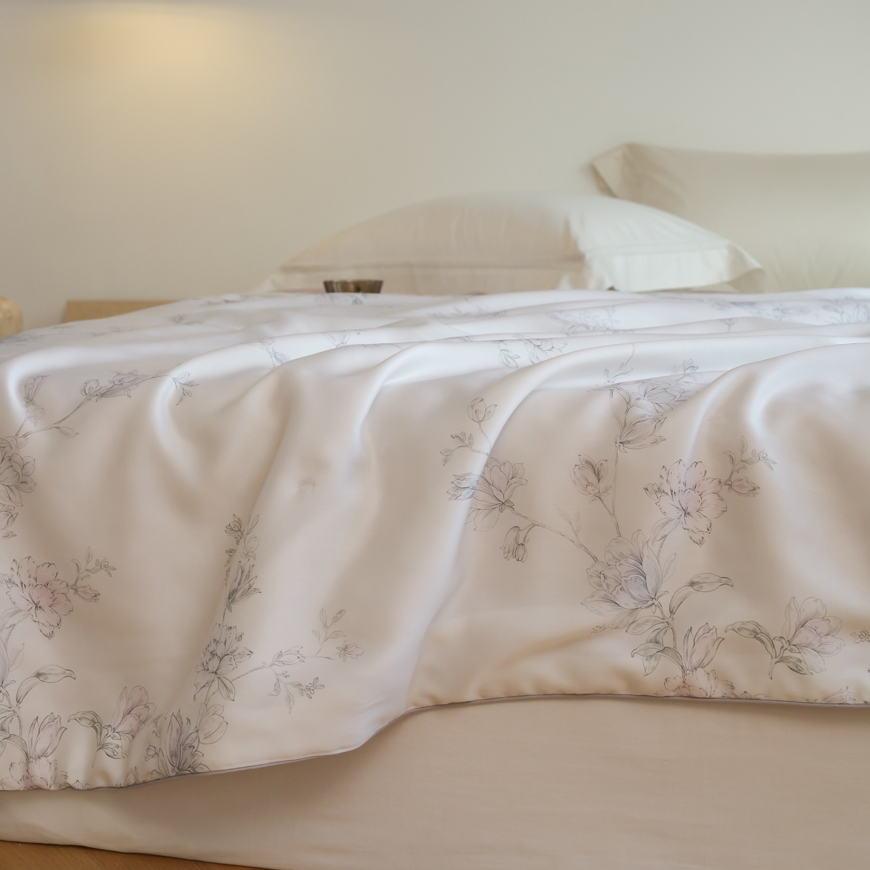 91家纺网 家纺一手货源 找家纺 沐晴家纺 2026新款春夏数码印花兰精天丝夏被空调被 夕瑶-白玉