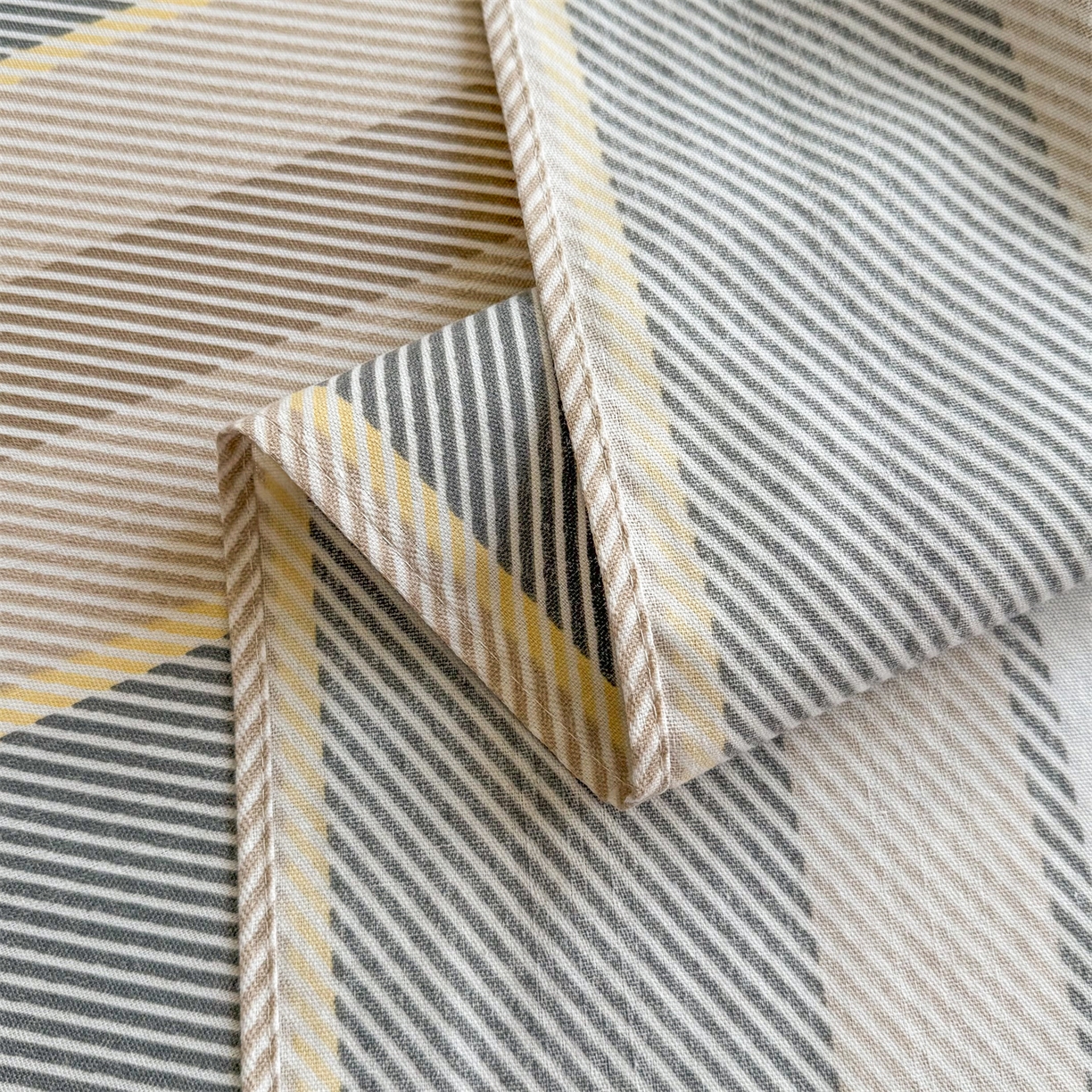 91家纺网 家纺一手货源 找家纺 晨晨家纺 2026新款原棉老粗布床单席子凉席三件套 夕阳咖