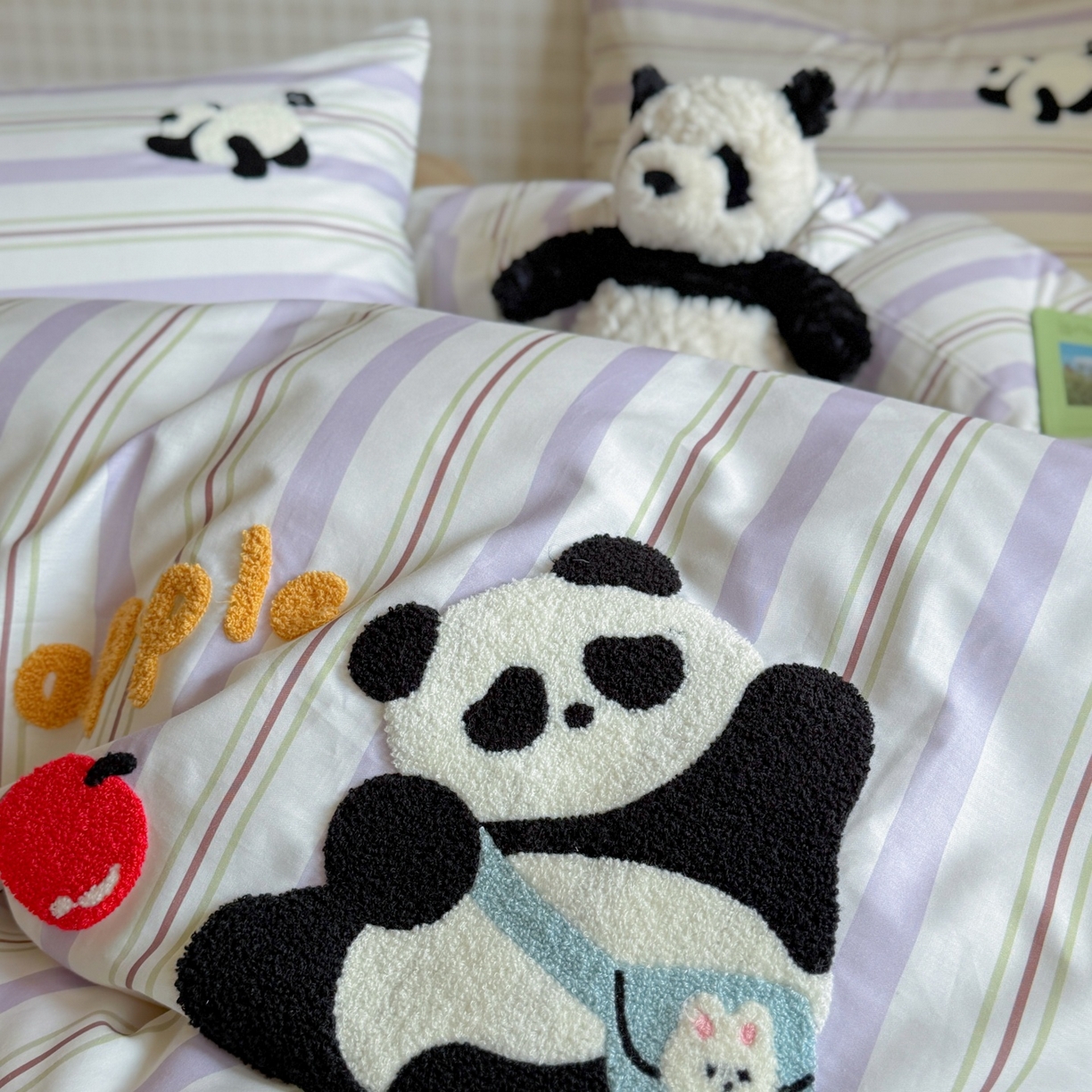 91家纺网 家纺一手货源 找家纺 觅糖家纺 2026春夏新款全棉纯棉卡通毛巾绣系列四件套 可爱熊猫