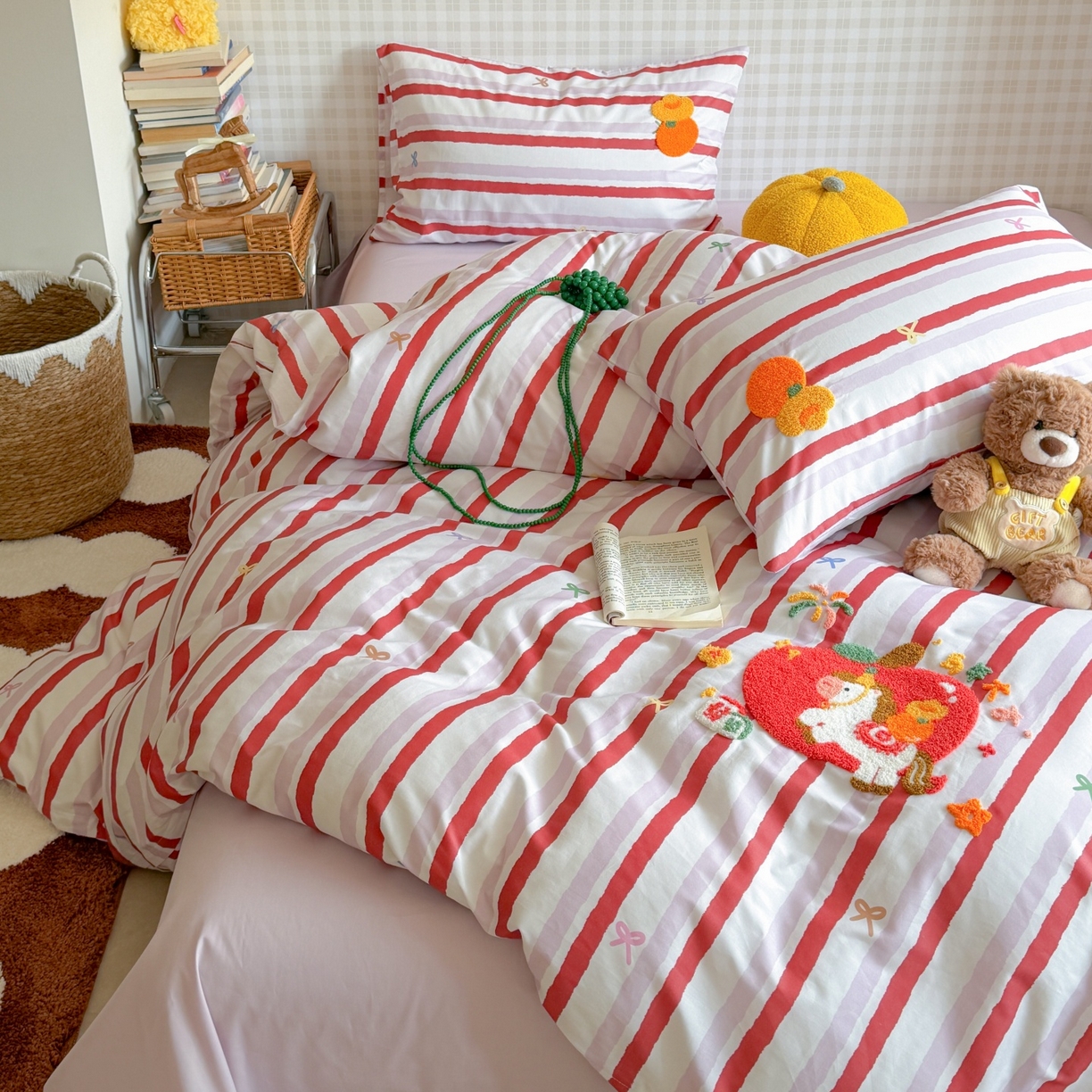 91家纺网 家纺一手货源 找家纺 觅糖家纺 2026春夏新款全棉纯棉卡通毛巾绣系列四件套 发财马