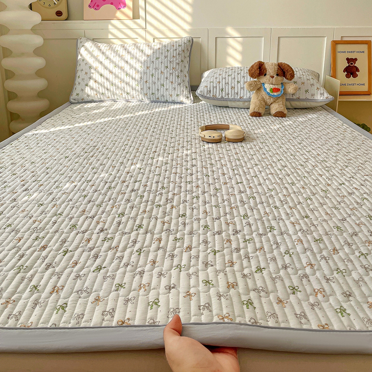 91家纺网 家纺一手货源 找家纺 （总）纽缦家纺 2026新款A类105g仿棉古法水洗棉床垫