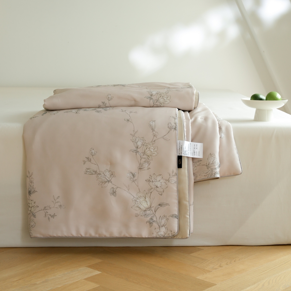 91家纺网 家纺一手货源 找家纺 沐晴家纺 2026新款春夏数码印花兰精天丝夏被空调被 夕瑶-浅桔