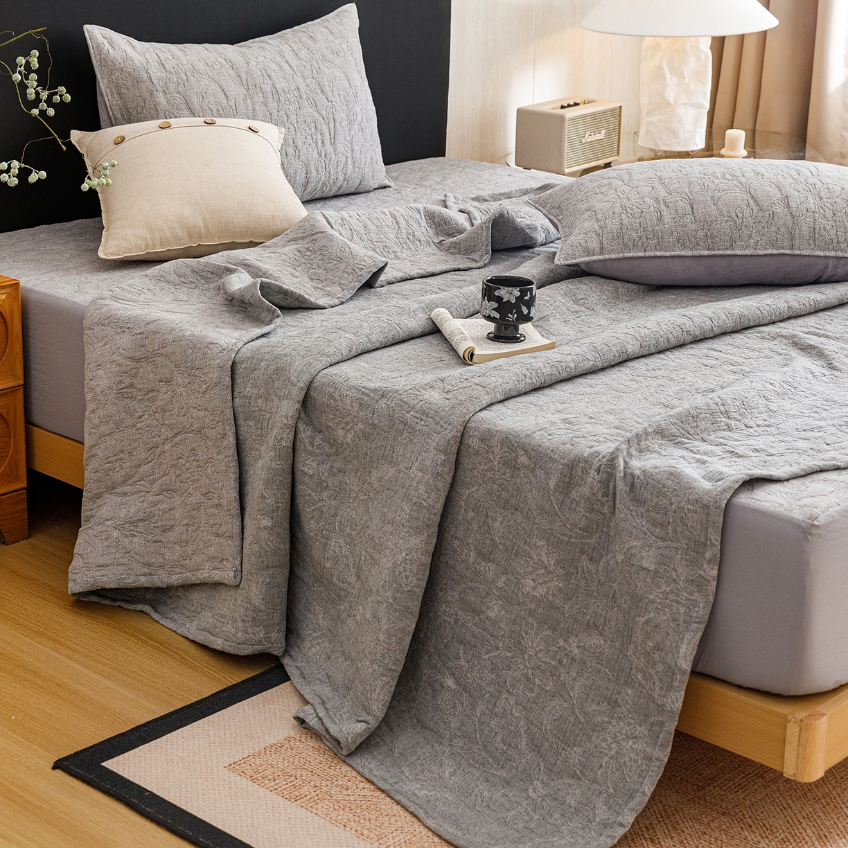 91家纺网 家纺一手货源 找家纺 悦然毛巾被 2026新款全棉三层纱加厚夏被四件套毛巾床笠盖毯毛毯枕套夏凉被空调被 雾花织梦