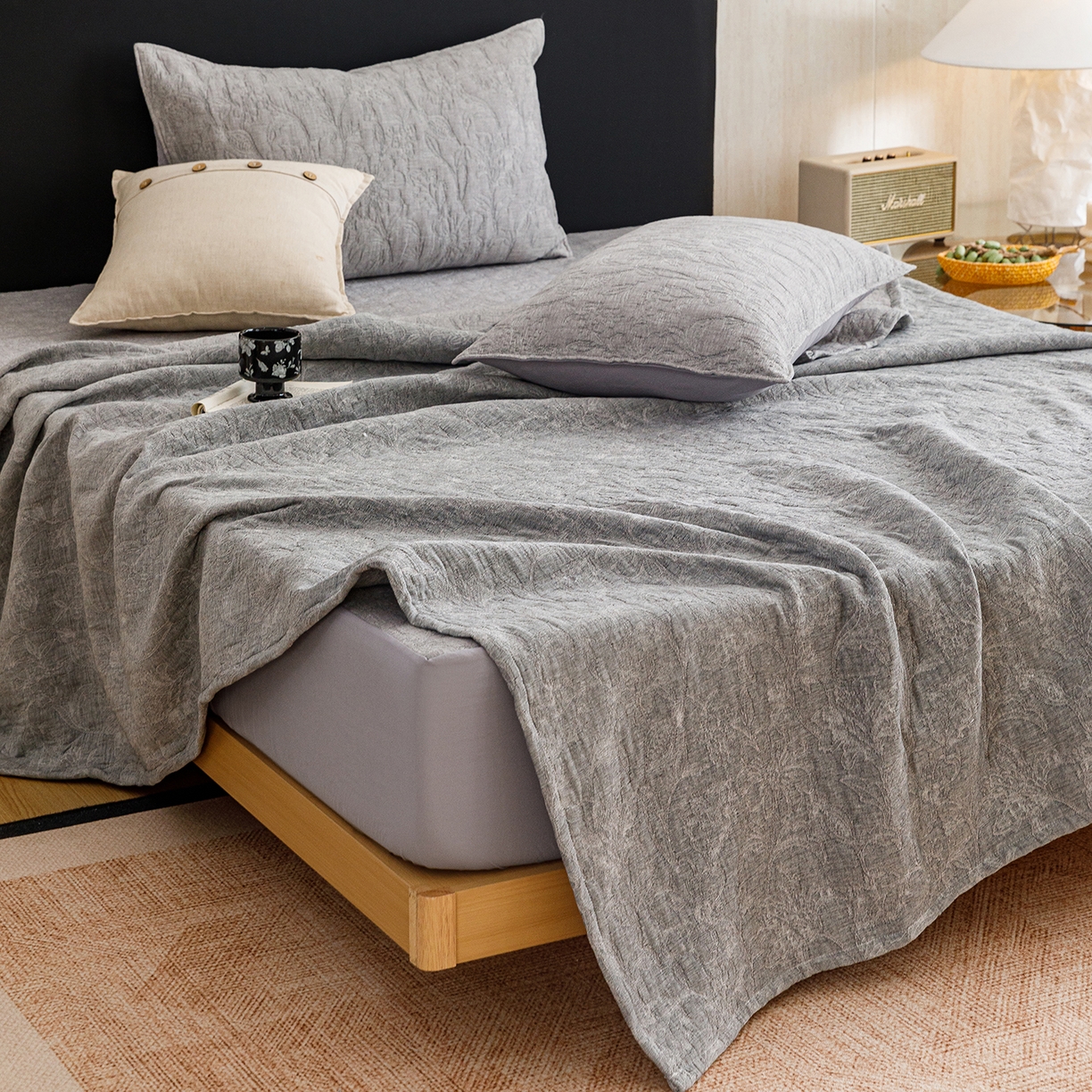 91家纺网 家纺一手货源 找家纺 悦然毛巾被 2026新款全棉三层纱加厚夏被四件套毛巾床笠盖毯毛毯枕套夏凉被空调被 雾花织梦