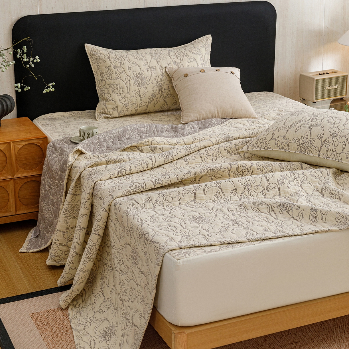 91家纺网 家纺一手货源 找家纺 悦然毛巾被 2026新款全棉三层纱加厚夏被四件套毛巾床笠盖毯毛毯枕套夏凉被空调被 花织流年