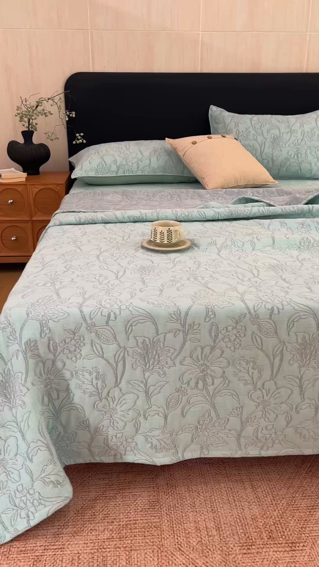 91家纺网 家纺一手货源 找家纺 悦然毛巾被 2026新款全棉三层纱加厚夏被四件套毛巾床笠盖毯毛毯枕套夏凉被空调被 花织流年蓝