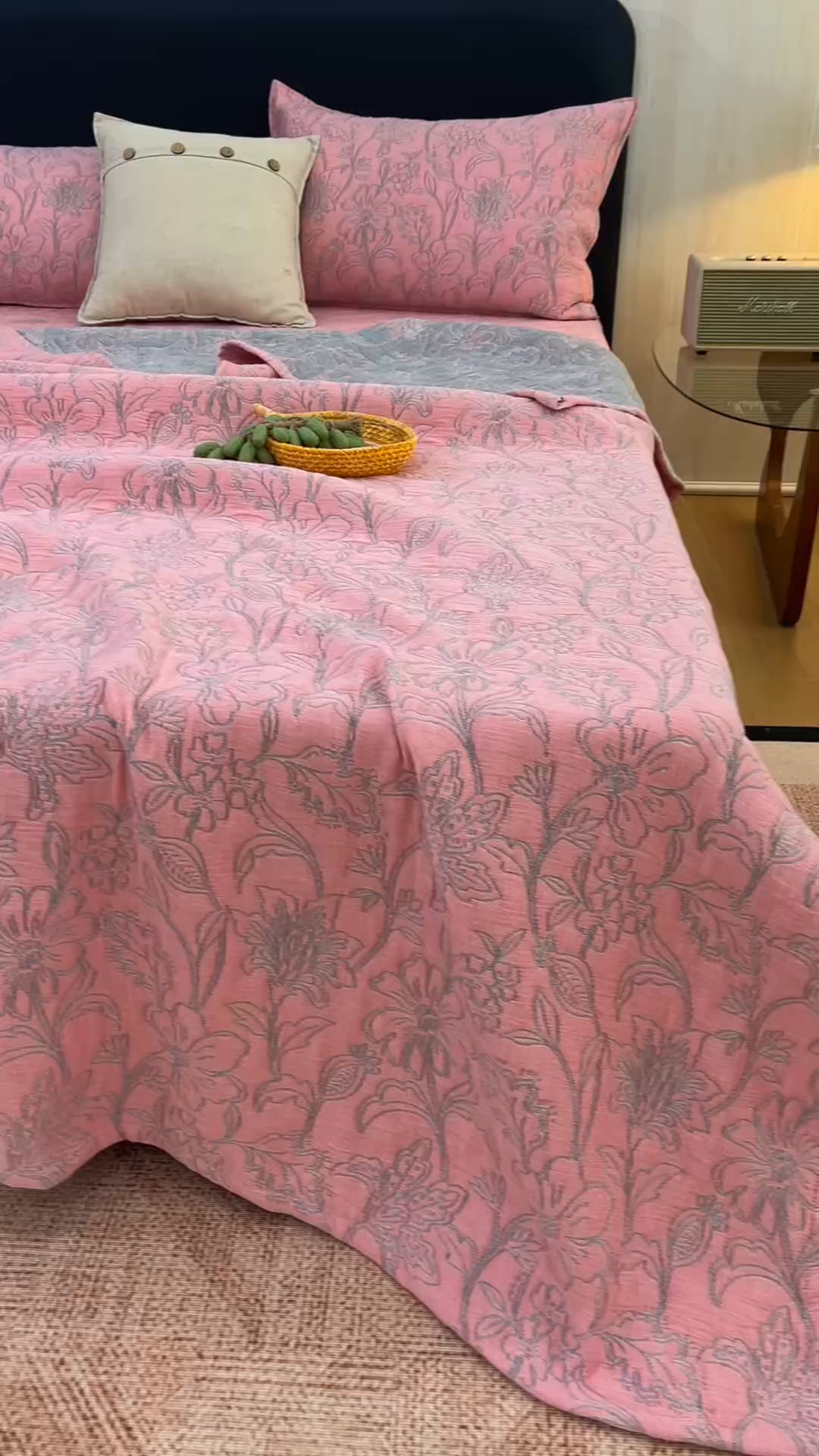 91家纺网 家纺一手货源 找家纺 悦然毛巾被 2026新款全棉三层纱加厚夏被四件套毛巾床笠盖毯毛毯枕套夏凉被空调被 雾花豆纱