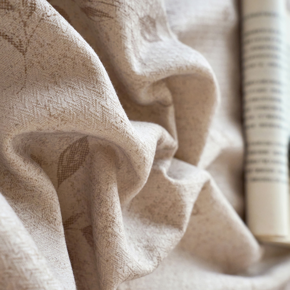 91家纺网 家纺一手货源 找家纺 春皖家纺 2026春夏新款棉麻老粗布系列床单空调软席凉席席子 蝶影