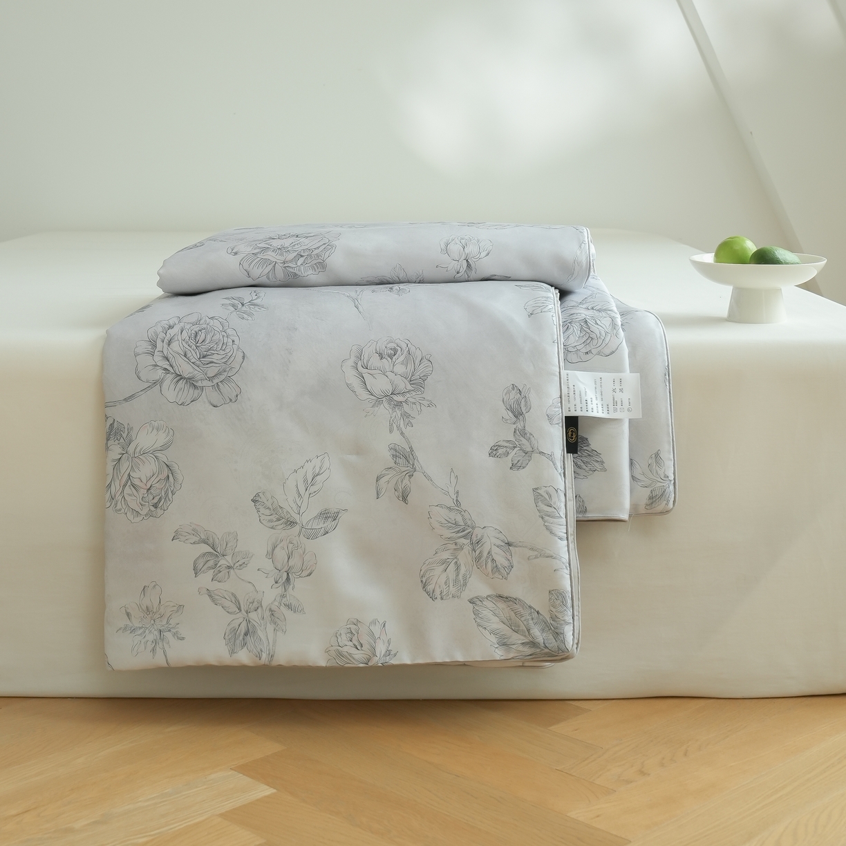 91家纺网 家纺一手货源 找家纺 沐晴家纺 2026新款春夏数码印花兰精天丝夏被空调被 夏洛-灰