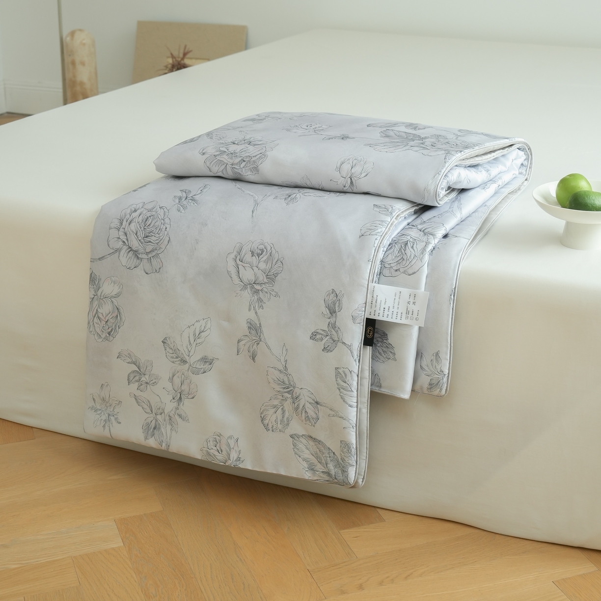 91家纺网 家纺一手货源 找家纺 沐晴家纺 2026新款春夏数码印花兰精天丝夏被空调被 夏洛-灰