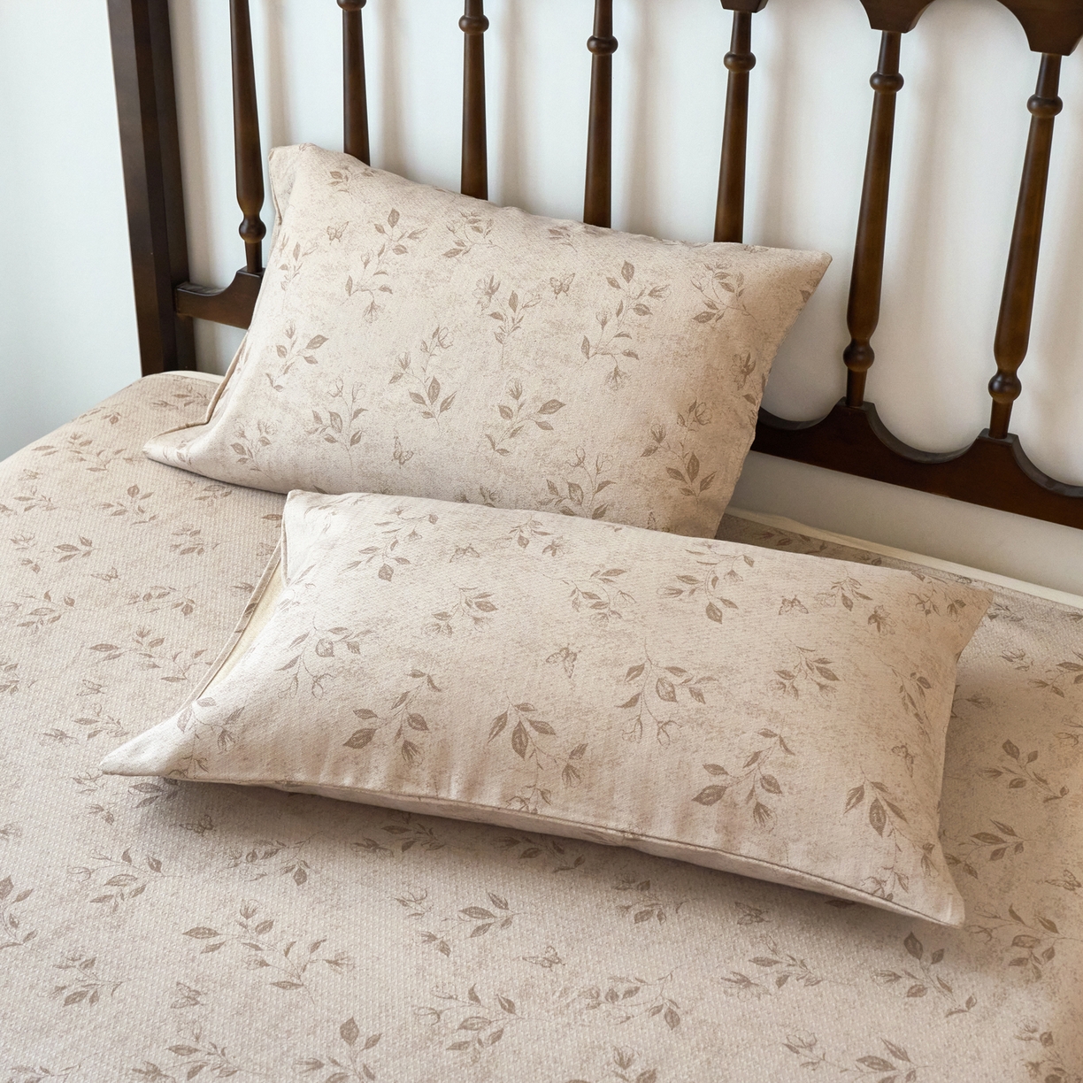 91家纺网 家纺一手货源 找家纺 春皖家纺 2026春夏新款棉麻老粗布系列单枕套 枕套单件 蝶影