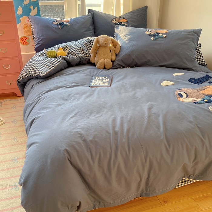 91家纺网 家纺一手货源 找家纺 慕尚家纺 2026春夏新款色织水洗棉毛巾绣四件套 朱迪