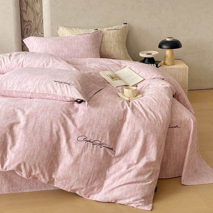 91家纺网 家纺一手货源 找家纺 春皖家纺 2026春夏新款天丝棉刺绣四件套 樱绮丝