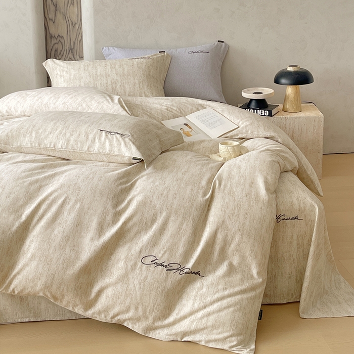 91家纺网 家纺一手货源 找家纺 春皖家纺 2026春夏新款天丝棉刺绣四件套 亮绮黄