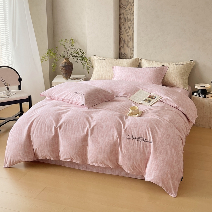 91家纺网 家纺一手货源 找家纺 春皖家纺 2026春夏新款天丝棉刺绣四件套 樱绮丝