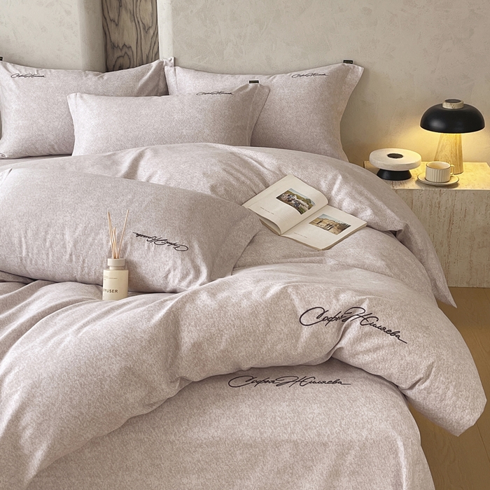 91家纺网 家纺一手货源 找家纺 春皖家纺 2026春夏新款天丝棉刺绣四件套 曼妮-云褐色