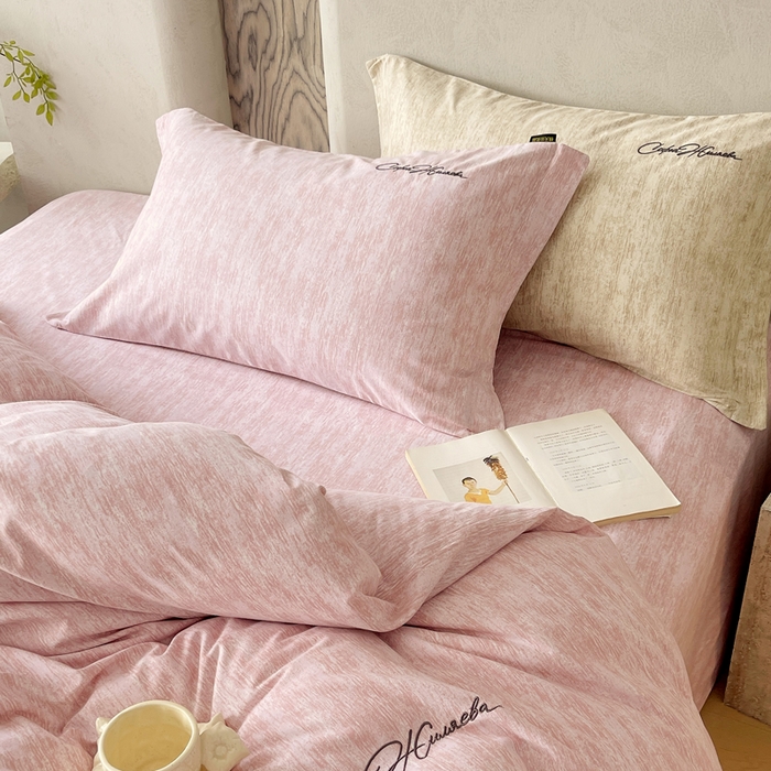 91家纺网 家纺一手货源 找家纺 春皖家纺 2026春夏新款天丝棉刺绣四件套 樱绮丝