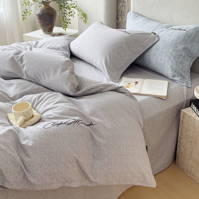 91家纺网 家纺一手货源 找家纺 春皖家纺 2026春夏新款天丝棉刺绣四件套 钛绮灰