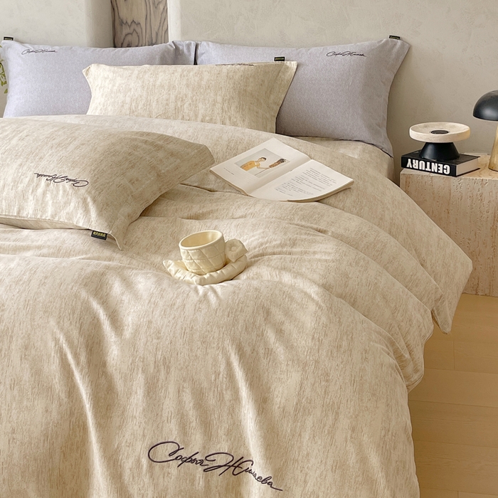 91家纺网 家纺一手货源 找家纺 春皖家纺 2026春夏新款天丝棉刺绣四件套 亮绮黄