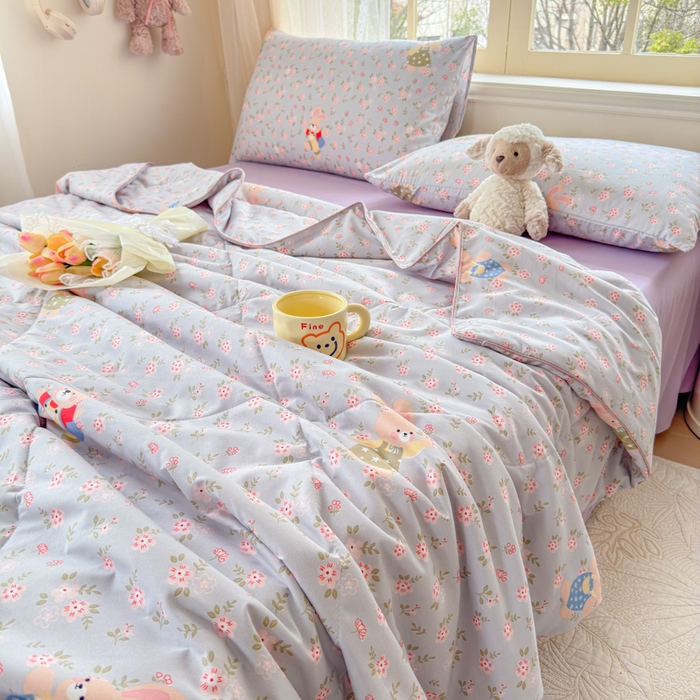 91家纺网 家纺一手货源 找家纺 梦舒阳家纺 2026新款仿棉夏凉被古法水洗棉夏被空调被跑量款 花涧小兔