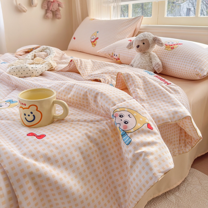 91家纺网 家纺一手货源 找家纺 梦舒阳家纺 2026新款仿棉夏凉被古法水洗棉夏被空调被跑量款 黄格子星星