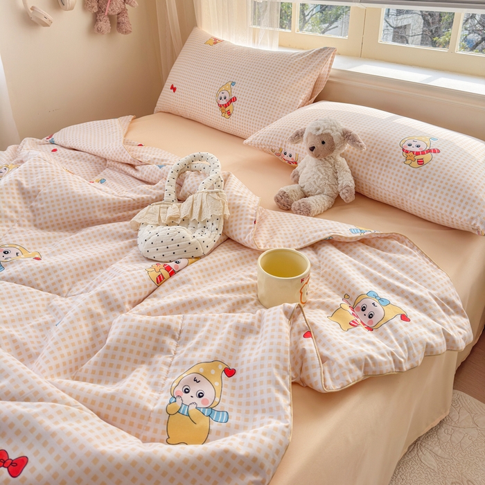 91家纺网 家纺一手货源 找家纺 梦舒阳家纺 2026新款仿棉夏凉被古法水洗棉夏被空调被跑量款 黄格子星星