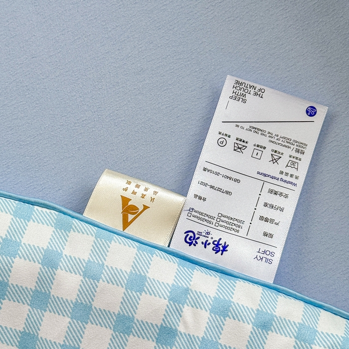 91家纺网 家纺一手货源 找家纺 梦舒阳家纺 2026新款仿棉夏凉被古法水洗棉夏被空调被跑量款 蓝格子兔子