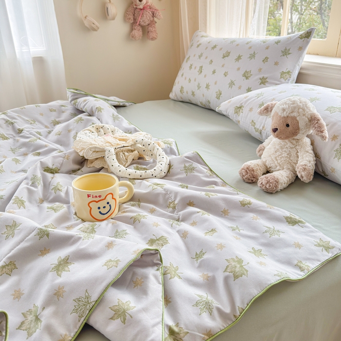 91家纺网 家纺一手货源 找家纺 梦舒阳家纺 2026新款仿棉夏凉被古法水洗棉夏被空调被跑量款 绿色星叶