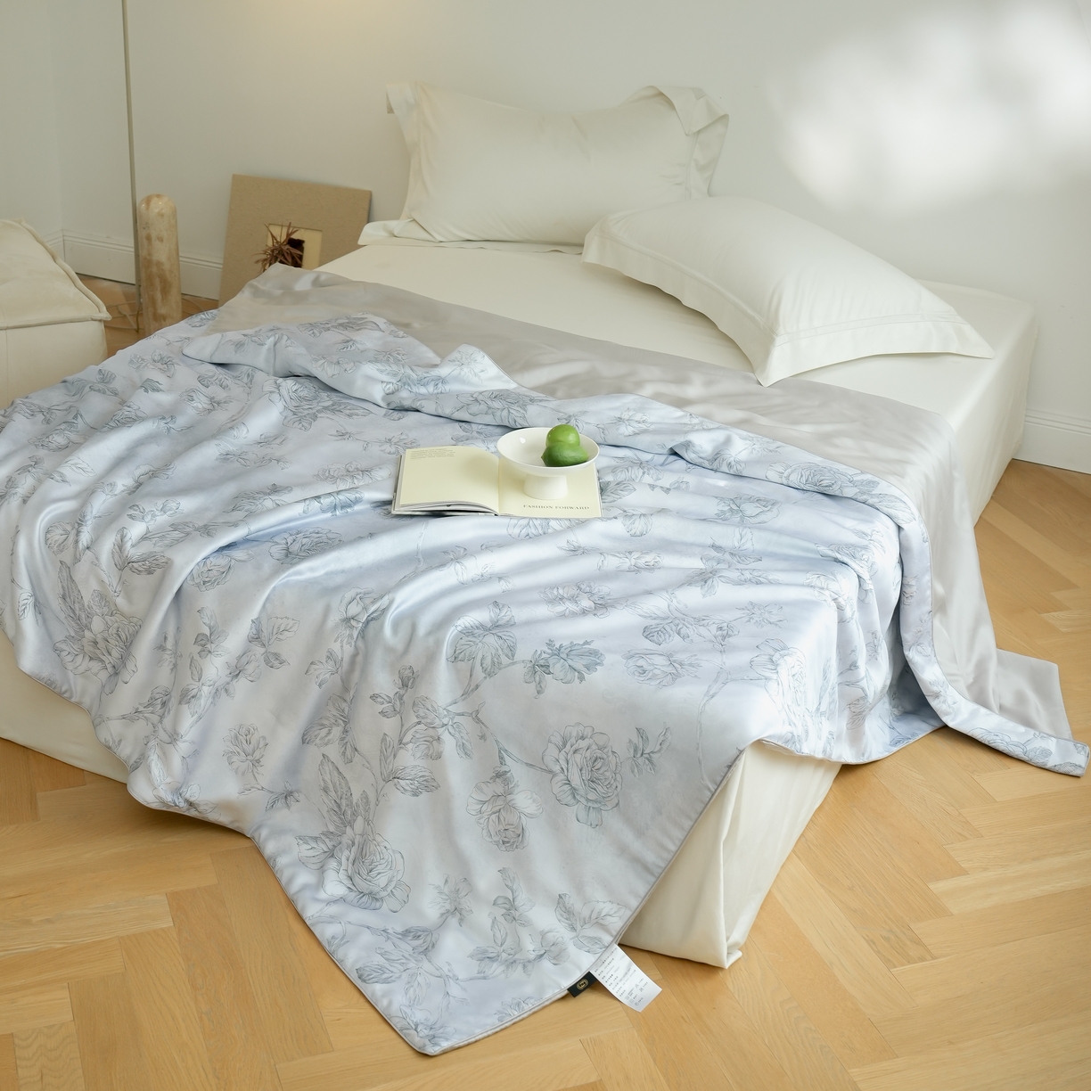 91家纺网 家纺一手货源 找家纺 沐晴家纺 2026新款春夏数码印花兰精天丝夏被空调被 夏洛-蓝