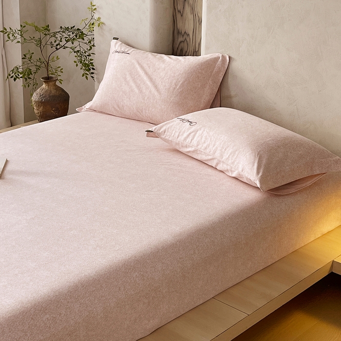 91家纺网 家纺一手货源 找家纺 春皖家纺 2026春夏新款天丝棉刺绣单床笠 床笠单件 曼妮-贝壳色