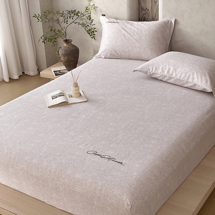 91家纺网 家纺一手货源 找家纺 春皖家纺 2026春夏新款天丝棉刺绣单床笠 床笠单件 曼妮-云褐色