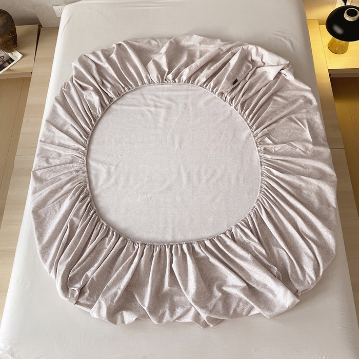 91家纺网 家纺一手货源 找家纺 春皖家纺 2026春夏新款天丝棉刺绣单床笠 床笠单件 曼妮-云褐色