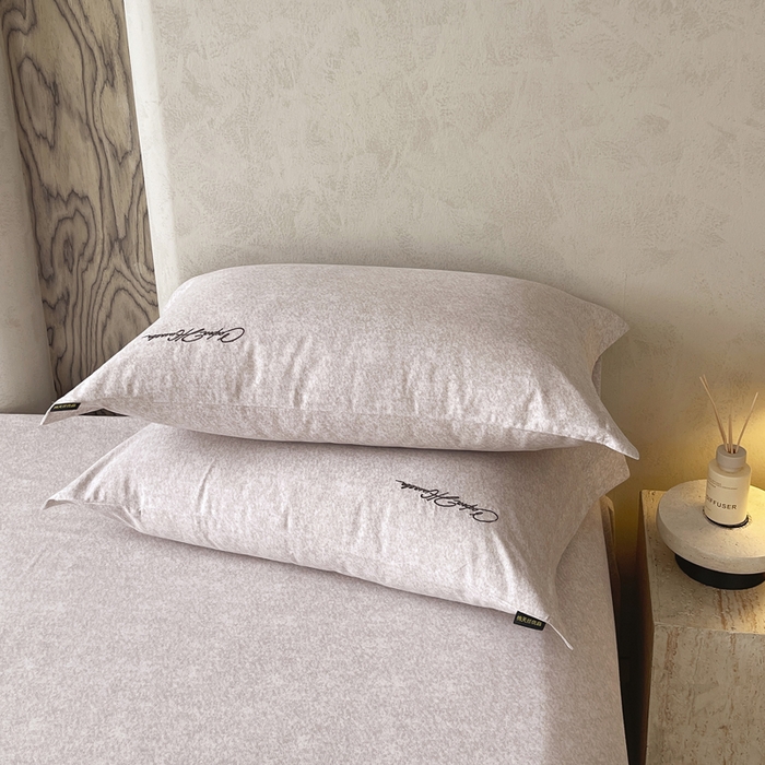 91家纺网 家纺一手货源 找家纺 春皖家纺 2026春夏新款天丝棉刺绣单枕套 枕套单件 曼妮-云褐色