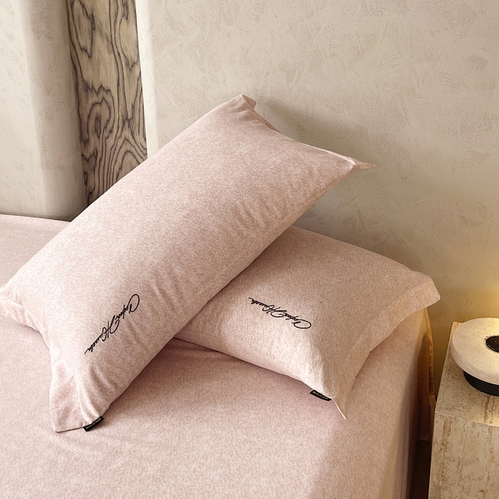 91家纺网 家纺一手货源 找家纺 春皖家纺 2026春夏新款天丝棉刺绣单枕套 枕套单件 曼妮-贝壳色