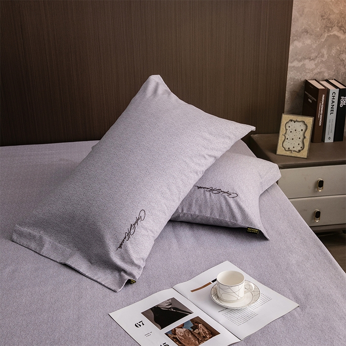 91家纺网 家纺一手货源 找家纺 春皖家纺 2026春夏新款天丝棉刺绣单枕套 枕套单件 钛绮灰