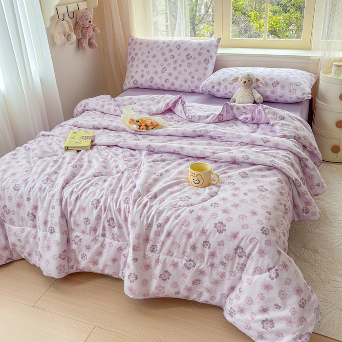 91家纺网 家纺一手货源 找家纺 梦舒阳家纺 2026新款仿棉夏凉被古法水洗棉夏被空调被跑量款 紫韵