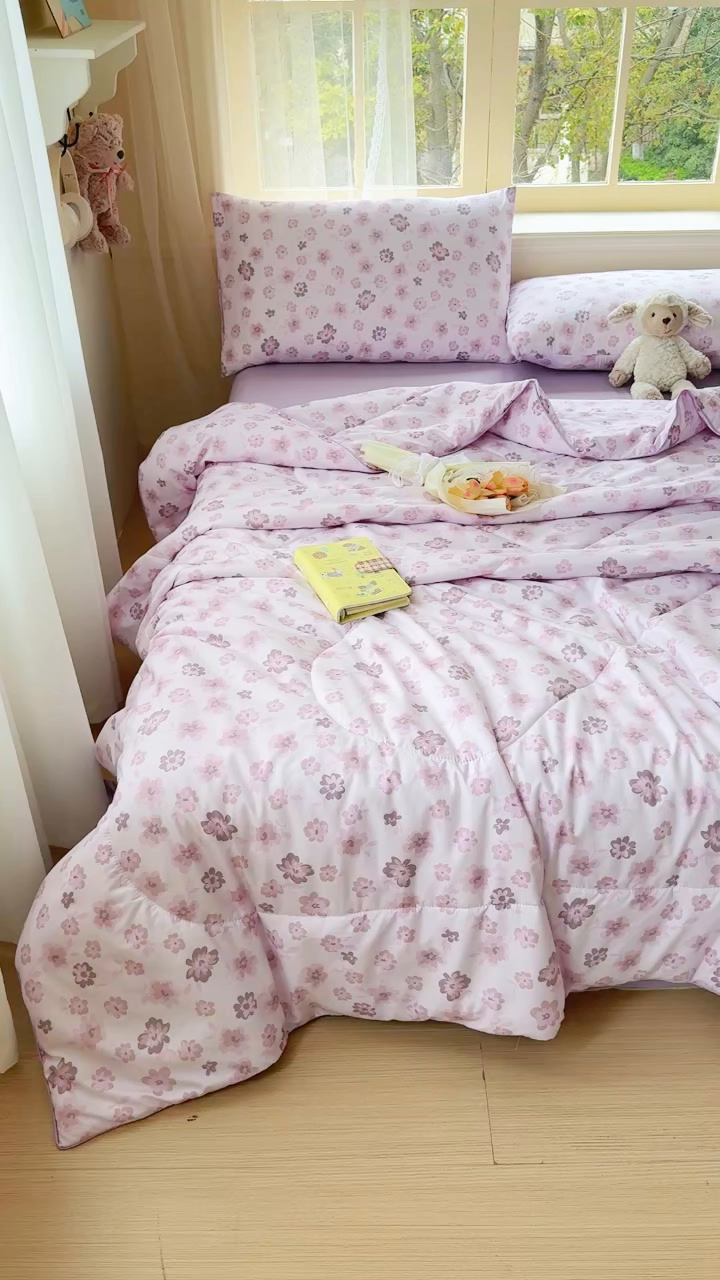 91家纺网 家纺一手货源 找家纺 梦舒阳家纺 2026新款仿棉夏凉被古法水洗棉夏被空调被跑量款 紫韵