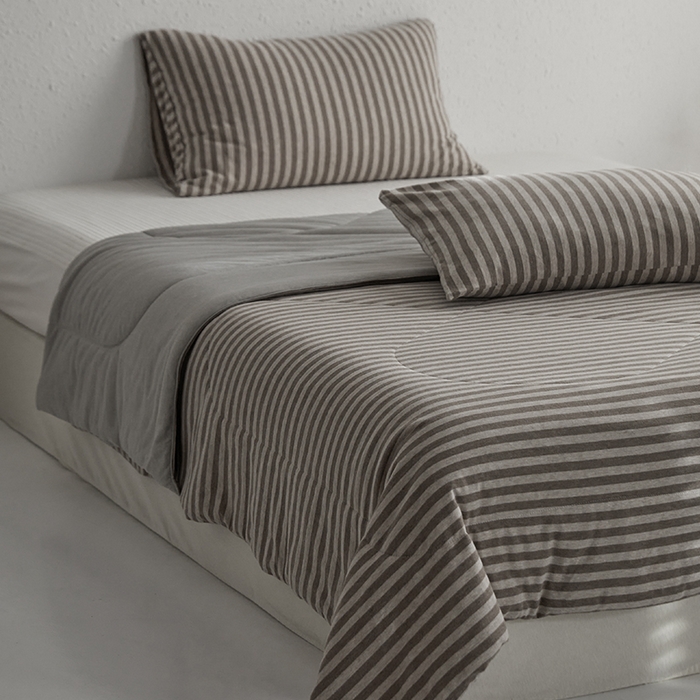 91家纺网 家纺一手货源 找家纺 春皖家纺 （提供买家秀）2026新款A类全棉针织凉感夏被 中咖中条