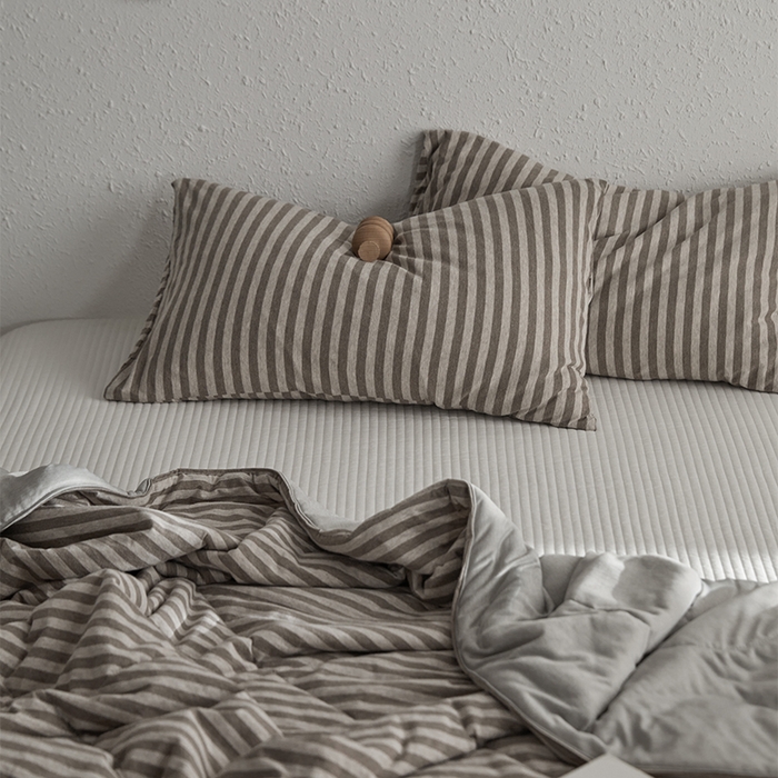 91家纺网 家纺一手货源 找家纺 春皖家纺 （提供买家秀）2026新款A类全棉针织凉感夏被 中咖中条