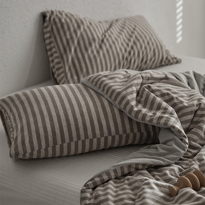 91家纺网 家纺一手货源 找家纺 春皖家纺 （提供买家秀）2026新款A类全棉针织凉感夏被 中咖中条