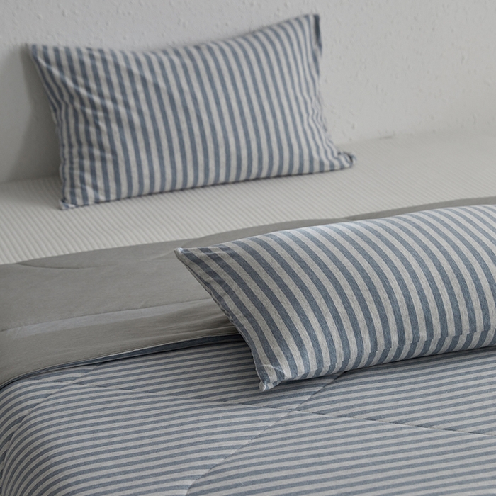 91家纺网 家纺一手货源 找家纺 春皖家纺 （提供买家秀）2026新款A类全棉针织凉感夏被 烟蓝中条