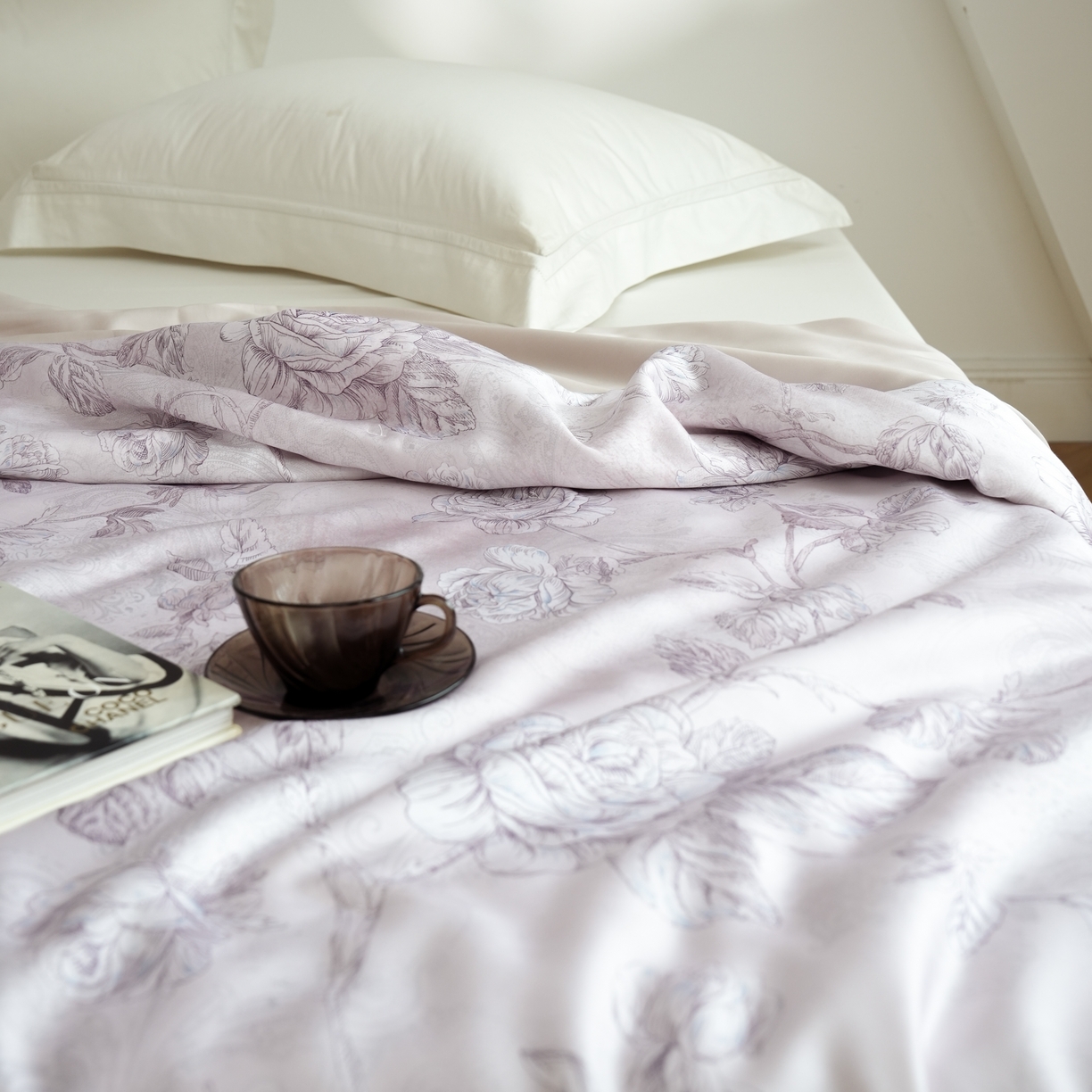 91家纺网 家纺一手货源 找家纺 沐晴家纺 2026新款春夏数码印花兰精天丝夏被空调被 夏洛-玉