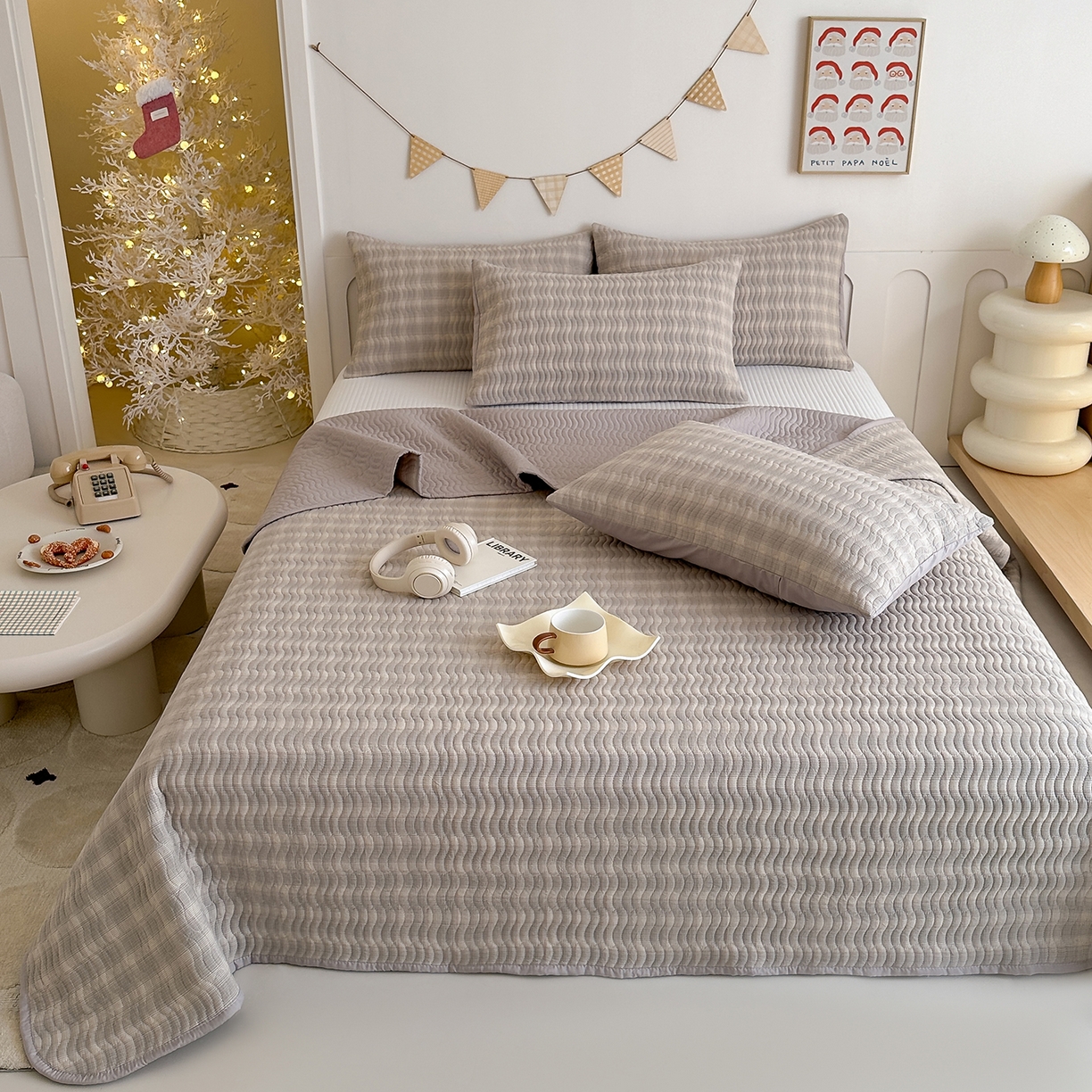 欣宜家纺 2026新款A类全棉纯棉水洗棉夹棉床盖三件套床褥子软床垫 简格欧瑞米